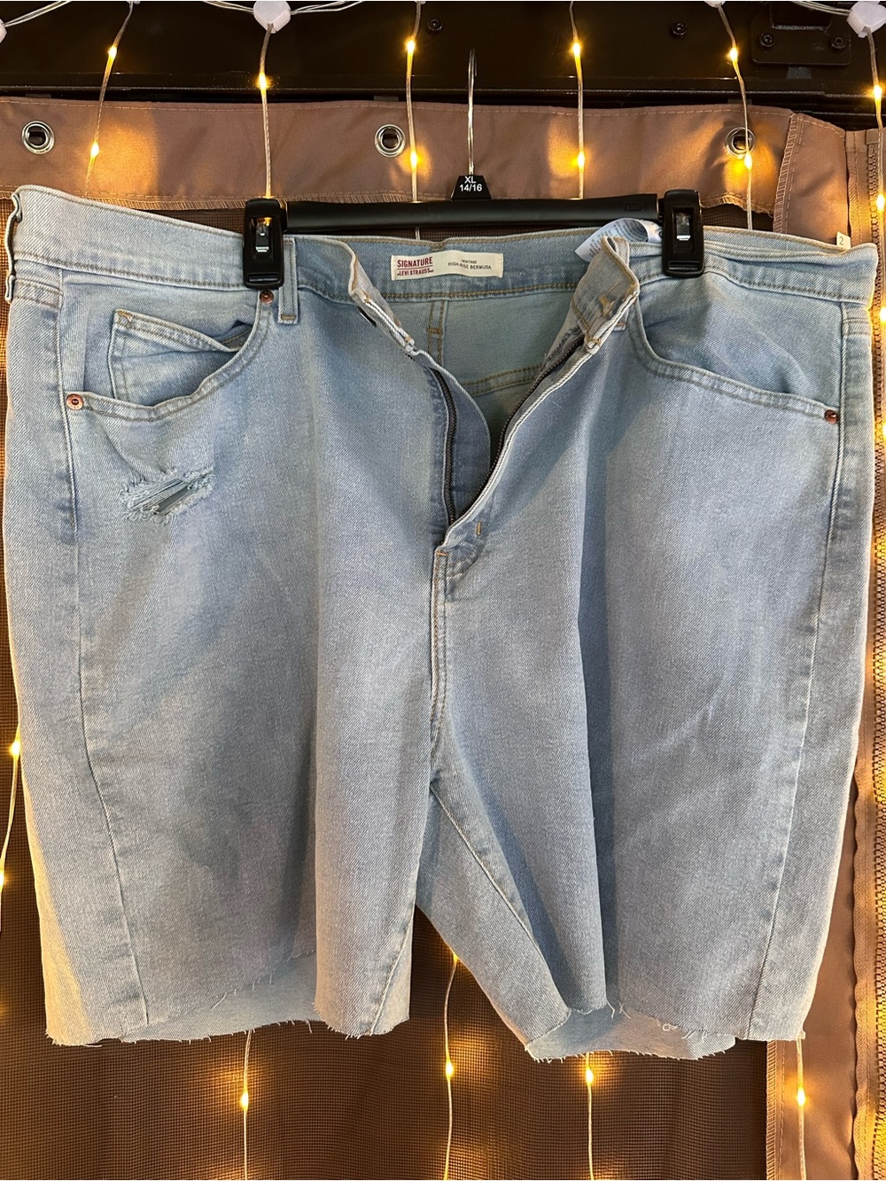 Signature by Levi Strauss Light Blue Denim Men’s Cutoff Shorts